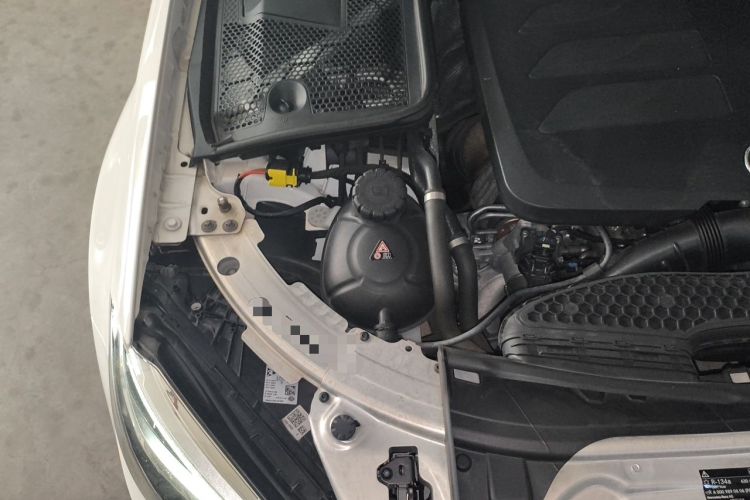 Used Mercedes-Benz C-Class 2021 C 260 L Sport Edition Star Collection Engine Bay Right
