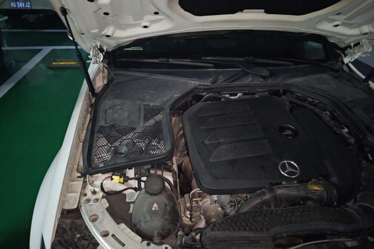 Used Mercedes-Benz C-Class 2021 C 200 L Fashion Edition Sport Version Engine Bay Right