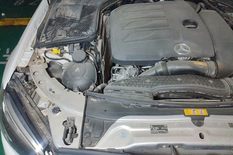 Used Mercedes-Benz C-Class 2021 C 200 L Fashion Edition Sport Version Engine Bay Right