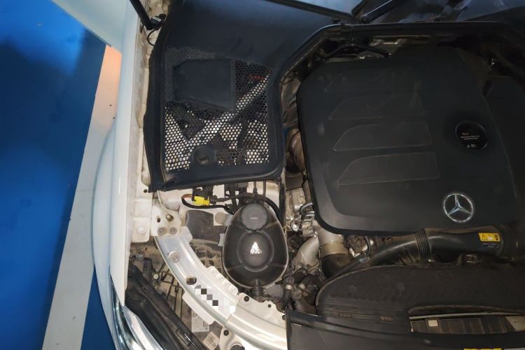 Used Mercedes-Benz C-Class 2021 C 200 L Fashion Edition Sport Version Engine Bay Right