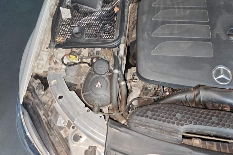 Used Mercedes-Benz C-Class 2021 C 260 L Sport Edition Star Collection Engine Bay Right