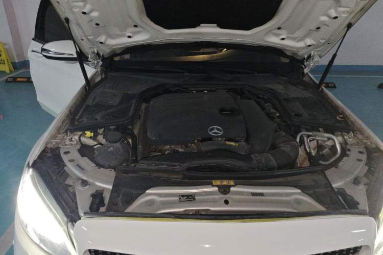 Used Mercedes-Benz C-Class 2021 C 200 L Fashion Edition Sport Version Engine Bay Right