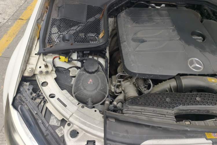 Used Mercedes-Benz C-Class 2021 C 200 L Fashion Edition Sport Version Engine Bay Right