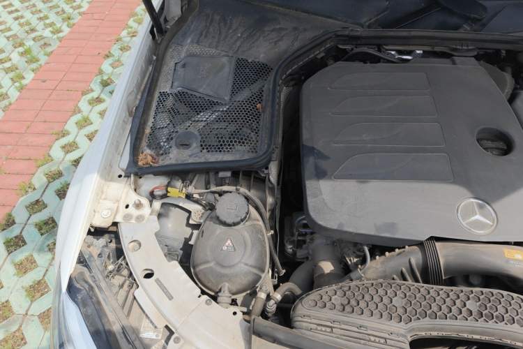 Used Mercedes-Benz C-Class 2021 C 200 L Fashion Edition Sport Version Engine Bay Right
