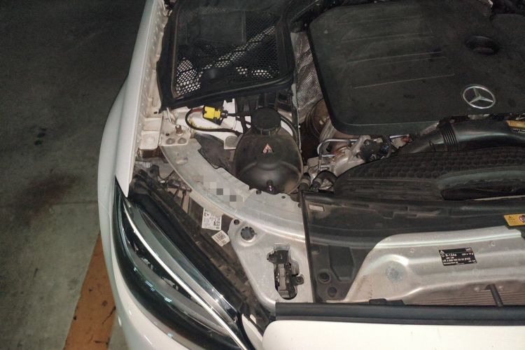 Used Mercedes-Benz C-Class 2021 C 200 L Fashion Edition Sport Version Engine Bay Right