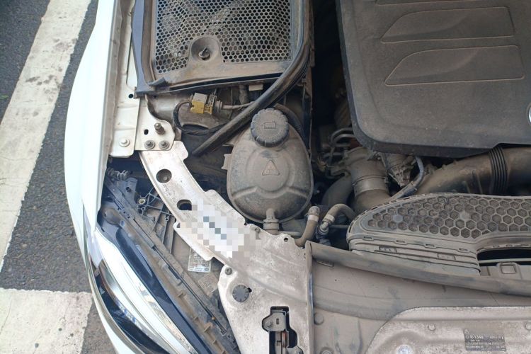 Used Mercedes-Benz C-Class 2021 C 200 L Fashion Edition Sport Version Engine Bay Right
