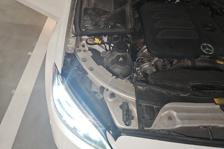 Used Mercedes-Benz C-Class 2021 C 200 L Fashion Edition Sport Version Engine Bay Right
