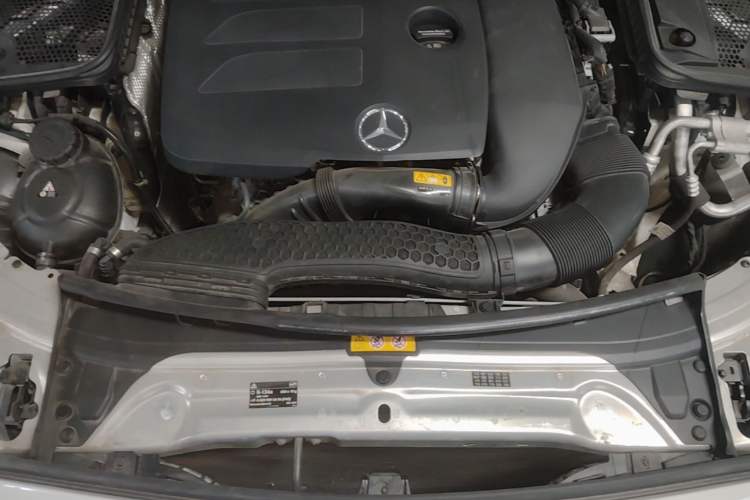 Used Mercedes-Benz C-Class 2021 C 200 L Fashion Edition Sport Version Engine Bay