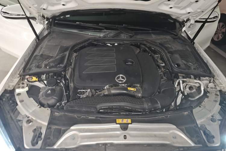Used Mercedes-Benz C-Class 2021 C 200 L Fashion Edition Sport Version Engine Bay