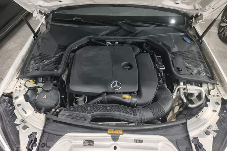 Used Mercedes-Benz C-Class 2021 C 200 L Fashion Edition Sport Version Engine Bay