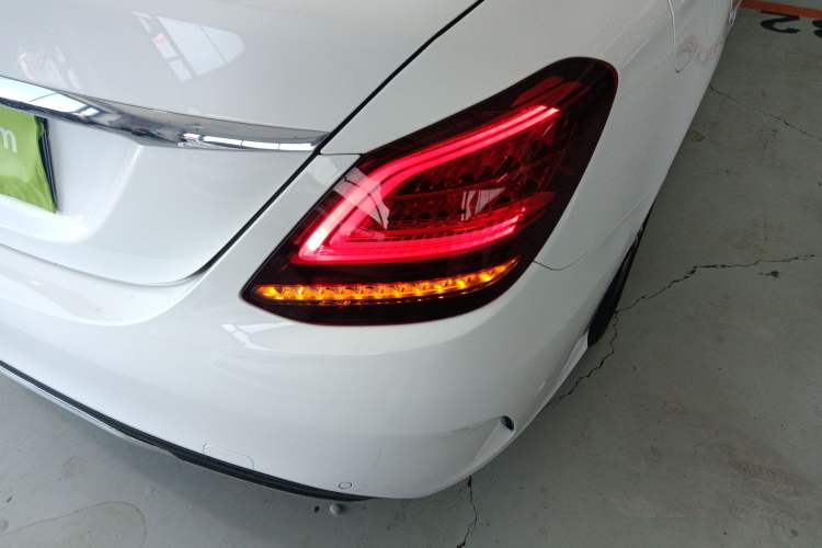 Used Mercedes-Benz C-Class 2021 C 200 L Fashion Edition Sport Version Exterior 3