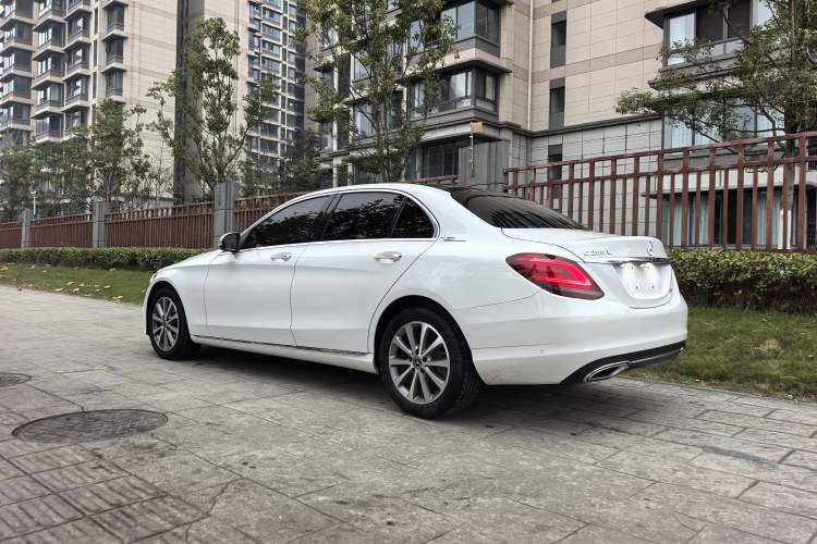 Used Mercedes-Benz C-Class 2021 C 200 L Fashion Model Exterior 3