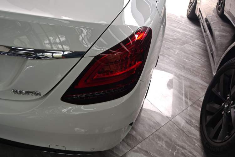 Used Mercedes-Benz C-Class 2021 C 260 L Sport Edition Star Collection Exterior 3