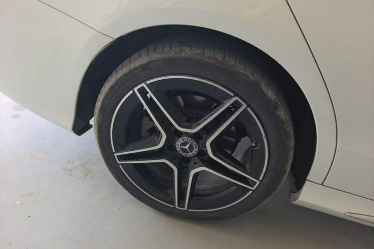 Used Mercedes-Benz C-Class 2021 C 260 L Sport Edition Star Collection Exterior 5