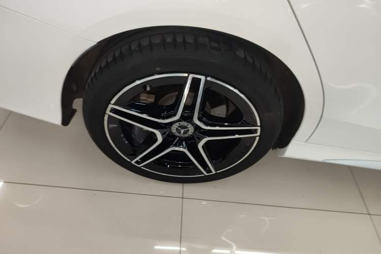 Used Mercedes-Benz C-Class 2021 C 260 L Sport Edition Star Collection Exterior 5