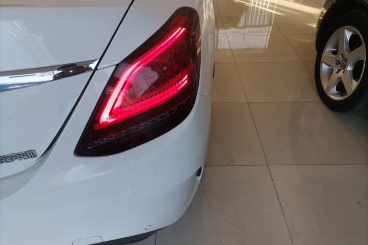 Used Mercedes-Benz C-Class 2021 C 260 L Sport Edition Star Collection Exterior 6