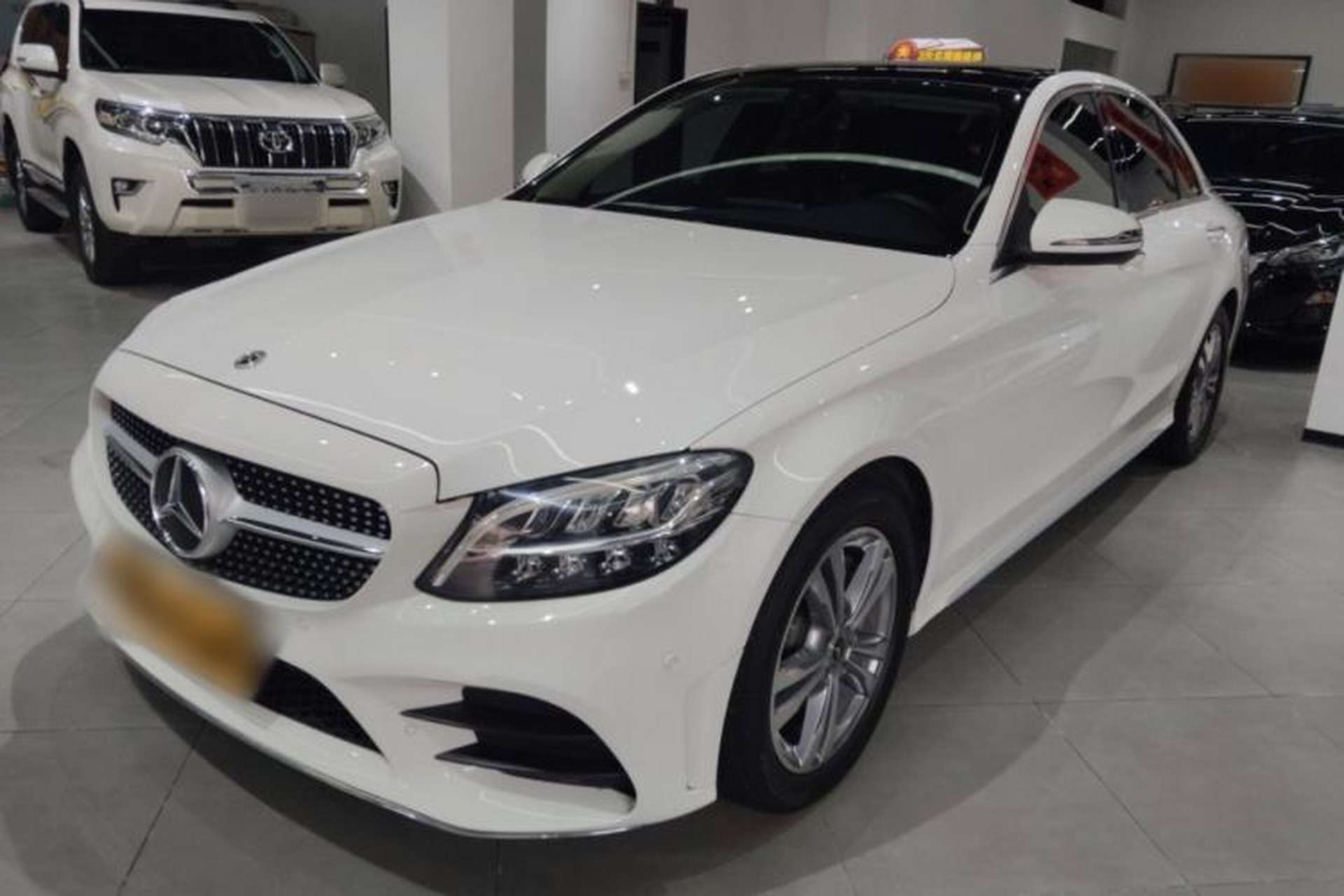 Used Mercedes-Benz C-Class 2021 C 200 L Fashion Edition Sport Version Front Left 45 Deg