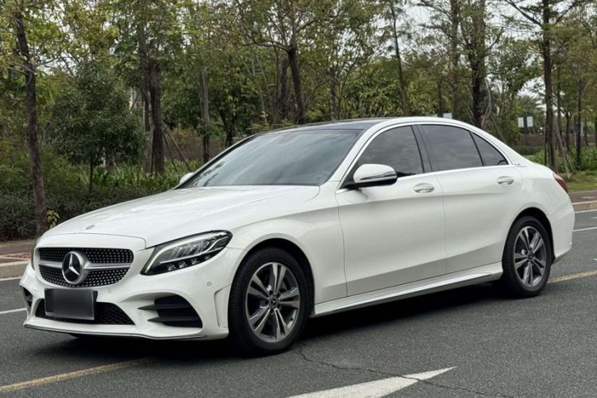 Used Mercedes-Benz C-Class 2021 C 200 L Fashion Edition Sport Version Front Left 45 Deg