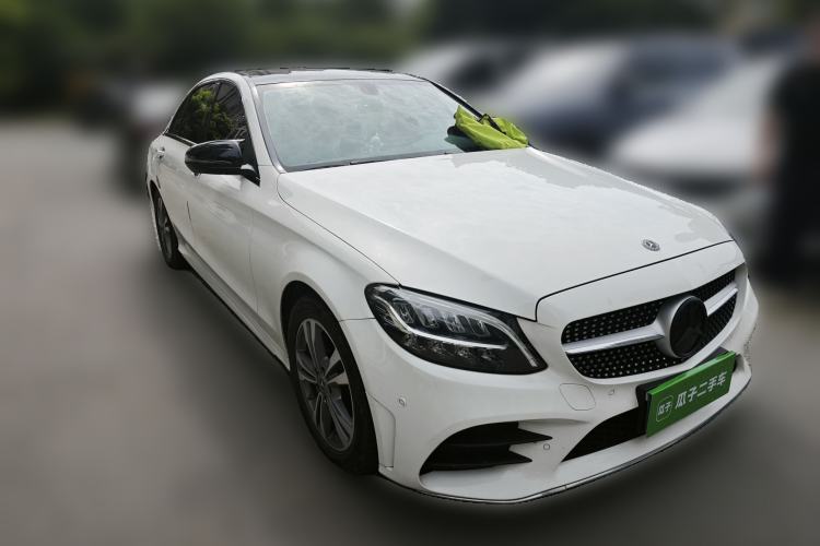 Used Mercedes-Benz C-Class 2021 C 200 L Fashion Edition Sport Version Front Right 45 Deg