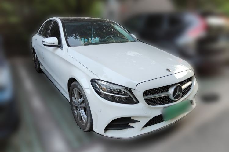 Used Mercedes-Benz C-Class 2021 C 200 L Fashion Model Front Right 45 Deg
