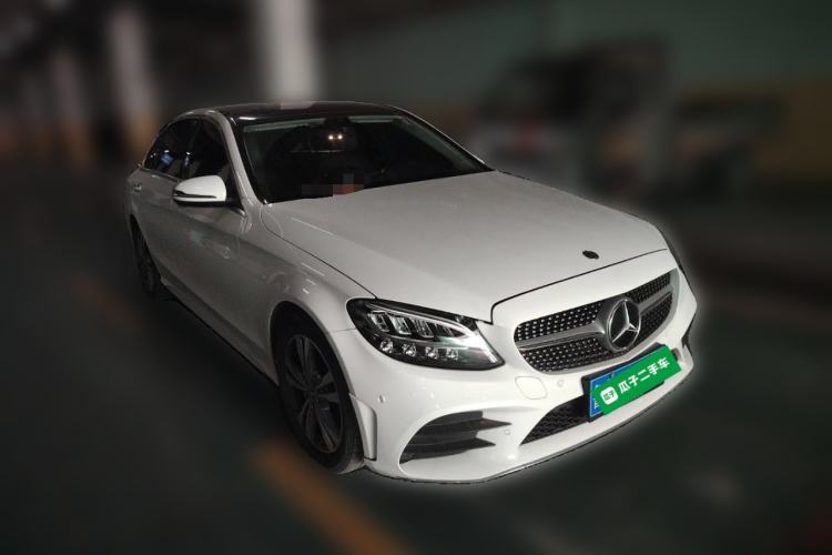 Used Mercedes-Benz C-Class 2021 C 200 L Fashion Edition Sport Version Front Right 45 Deg