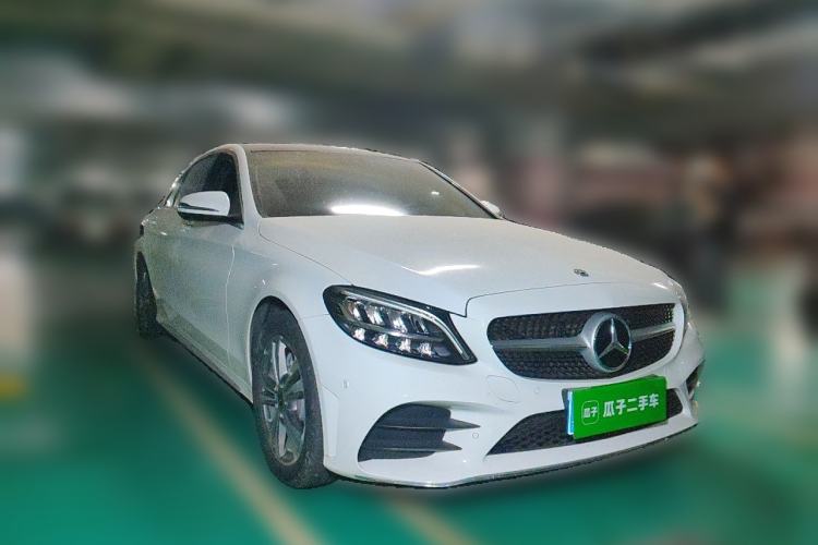 Used Mercedes-Benz C-Class 2021 C 200 L Fashion Edition Sport Version Front Right 45 Deg