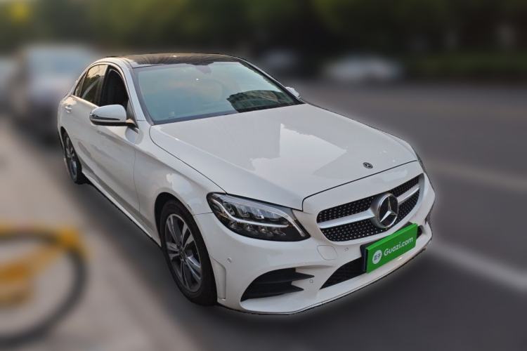 Used Mercedes-Benz C-Class 2021 C 200 L Fashion Model Front Right 45 Deg