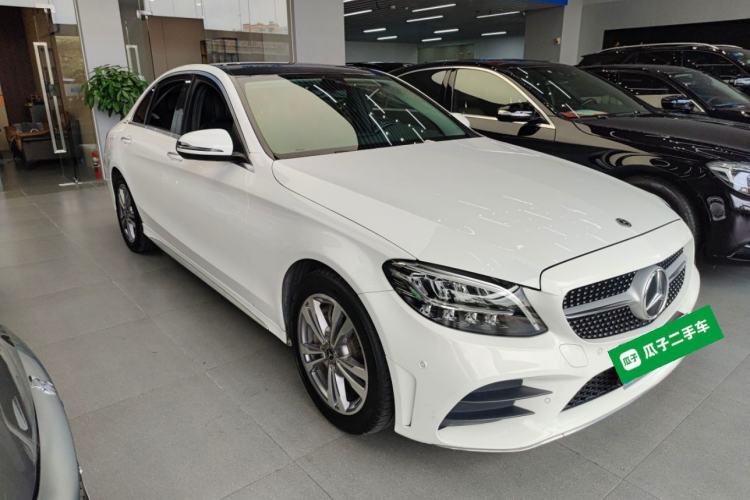 Used Mercedes-Benz C-Class 2021 C 200 L Fashion Edition Sport Version Front Right 45 Deg