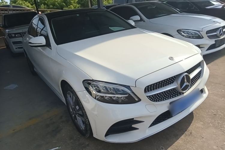 Used Mercedes-Benz C-Class 2021 C 200 L Fashion Edition Sport Version Front Right 45 Deg