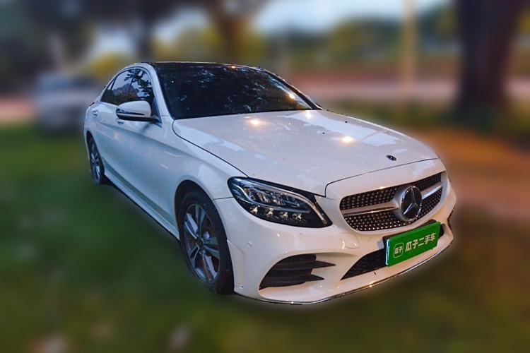 Used Mercedes-Benz C-Class 2021 C 200 L Fashion Edition Sport Version Front Right 45 Deg