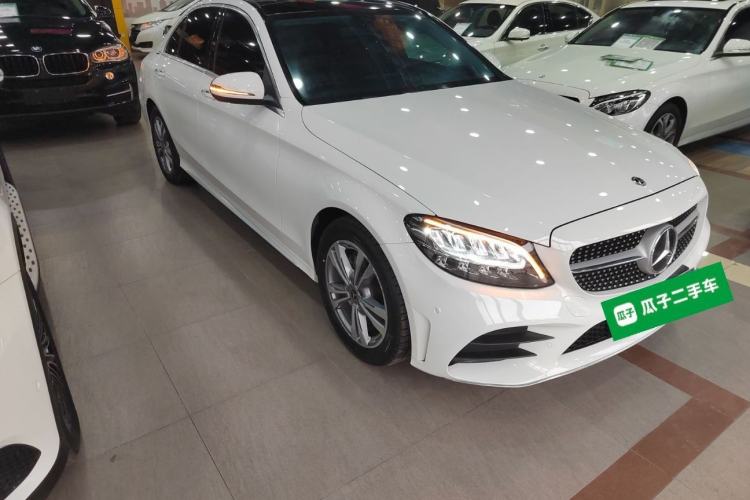 Used Mercedes-Benz C-Class 2021 C 200 L Fashion Edition Sport Version Front Right 45 Deg
