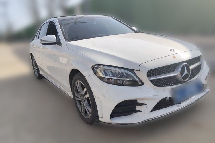 Used Mercedes-Benz C-Class 2021 C 200 L Fashion Edition Sport Version Front Right 45 Deg