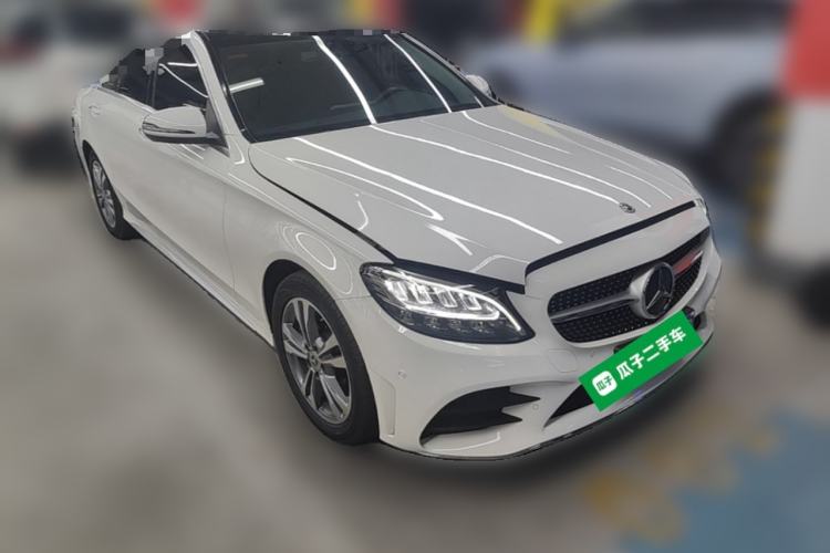 Used Mercedes-Benz C-Class 2021 C 200 L Fashion Edition Sport Version Front Right 45 Deg