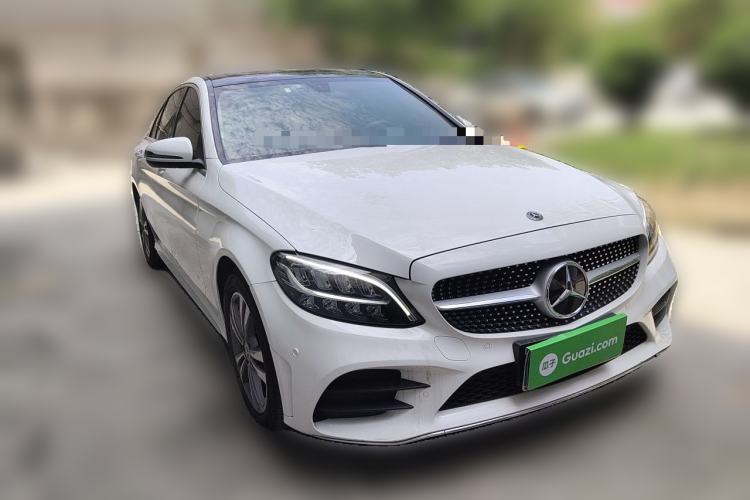 Used Mercedes-Benz C-Class 2021 C 200 L Fashion Edition Sport Version Front Right 45 Deg