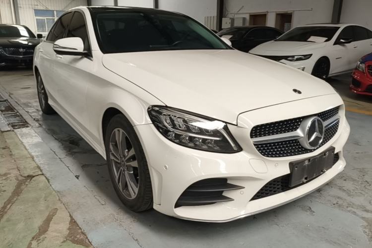 Used Mercedes-Benz C-Class 2021 C 200 L Fashion Edition Sport Version Front Right 45 Deg