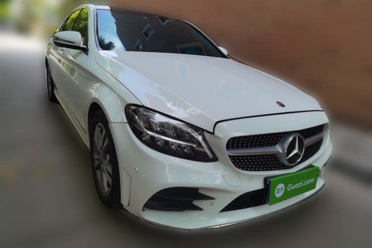 Used Mercedes-Benz C-Class 2021 C 200 L Fashion Model Front Right 45 Deg