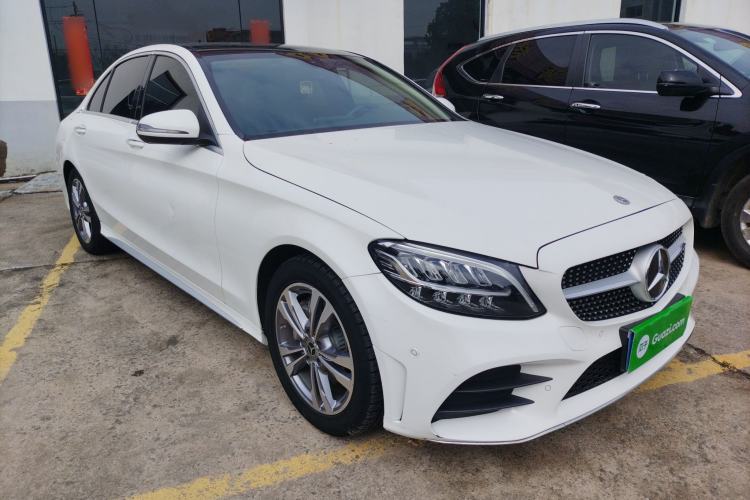 Used Mercedes-Benz C-Class 2021 C 200 L Fashion Edition Sport Version Front Right 45 Deg
