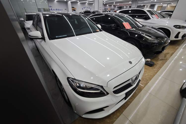 Used Mercedes-Benz C-Class 2021 C 260 L Sport Edition Front Right 45 Deg