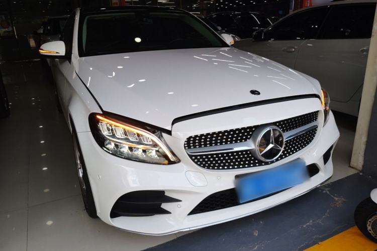 Used Mercedes-Benz C-Class 2021 C 200 L Fashion Edition Sport Version Front Right 45 Deg