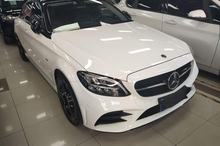 Used Mercedes-Benz C-Class 2021 C 260 L Sport Edition Star Collection Front Right 45 Deg