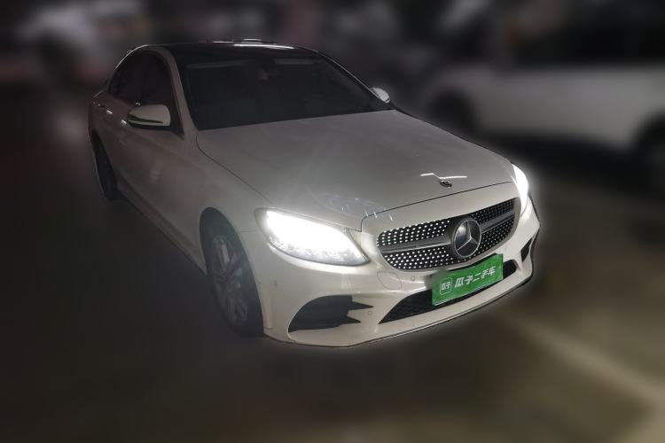 Used Mercedes-Benz C-Class 2021 C 200 L Fashion Edition Sport Version Front Right 45 Deg