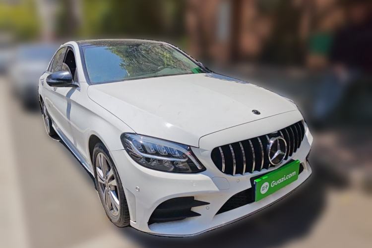 Used Mercedes-Benz C-Class 2021 C 200 L Fashion Edition Sport Version Front Right 45 Deg
