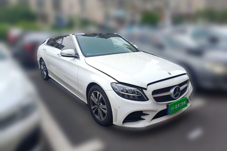 Used Mercedes-Benz C-Class 2021 C 200 L Fashion Edition Sport Version Front Right 45 Deg