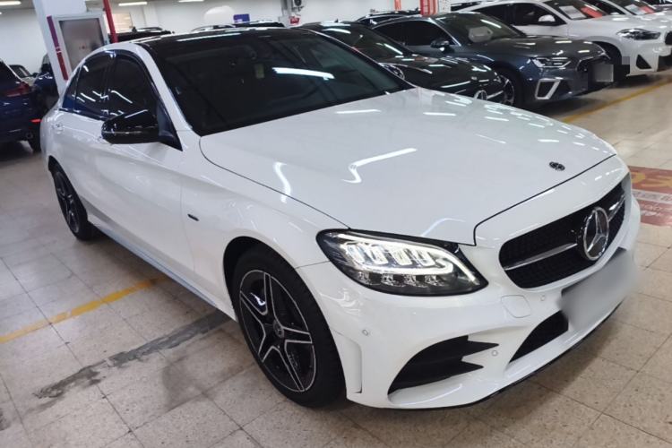 Used Mercedes-Benz C-Class 2021 C 260 L Sport Edition Star Collection Front Right 45 Deg
