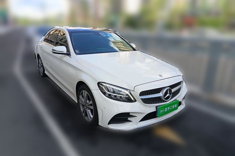 Used Mercedes-Benz C-Class 2021 C 200 L Fashion Edition Sport Version Front Right 45 Deg