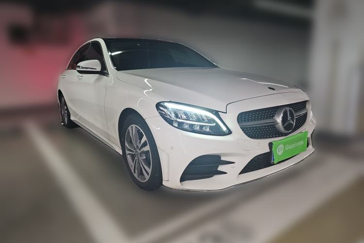 Used Mercedes-Benz C-Class 2021 C 200 L Fashion Edition Sport Version Front Right 45 Deg