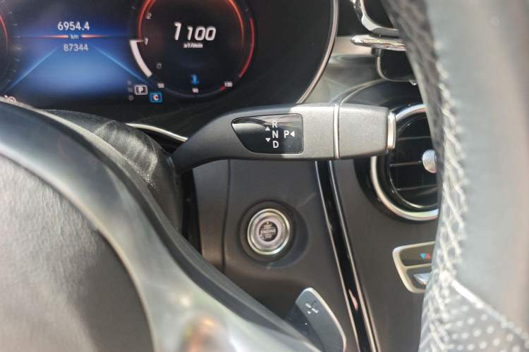 Used Mercedes-Benz C-Class 2021 C 200 L Fashion Edition Sport Version Gear Lever