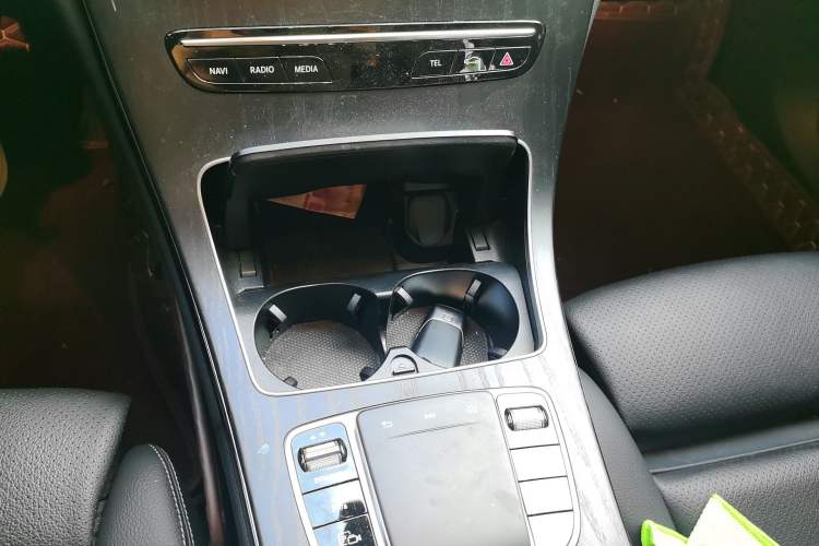 Used Mercedes-Benz C-Class 2021 C 200 L Fashion Edition Sport Version Gear Lever