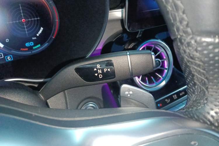 Used Mercedes-Benz C-Class 2021 C 260 Star Edition Gear Lever