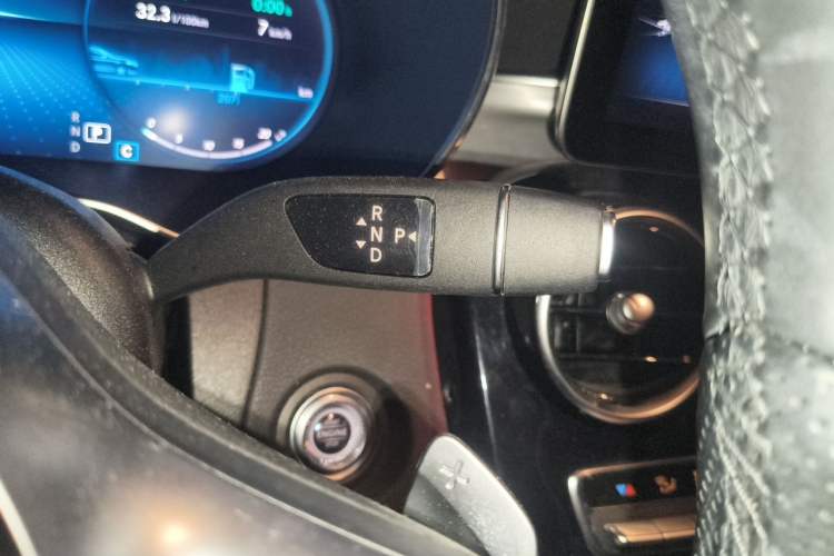 Used Mercedes-Benz C-Class 2021 C 260 Star Edition Gear Lever